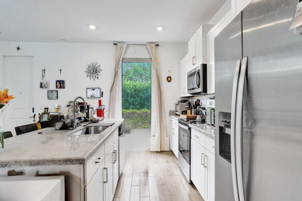 Photo of 435 NW 17th Street, Fort Lauderdale, FL 33311 (MLS # B26004047)