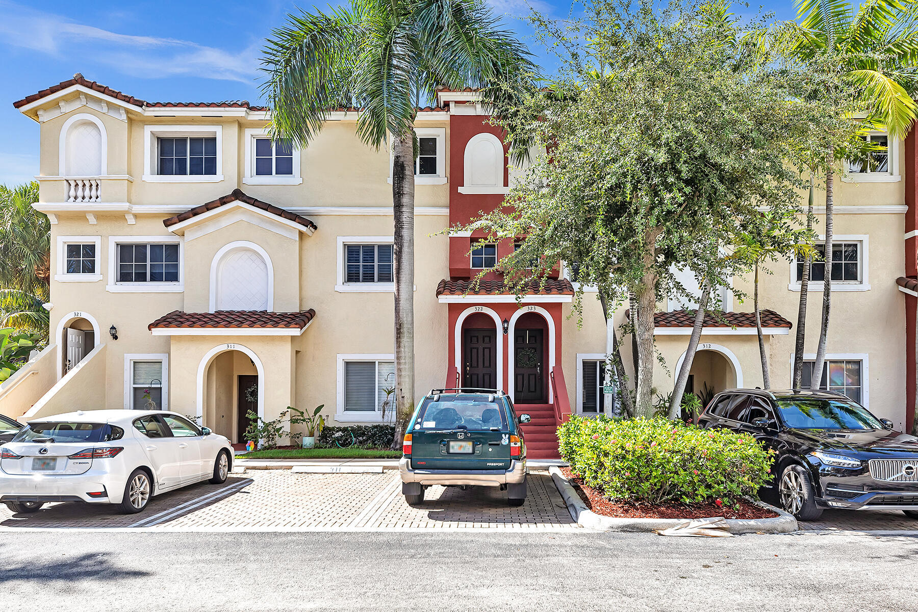 BAYFRONT OF BOYNTON BEACH CONDO - Residential Lease