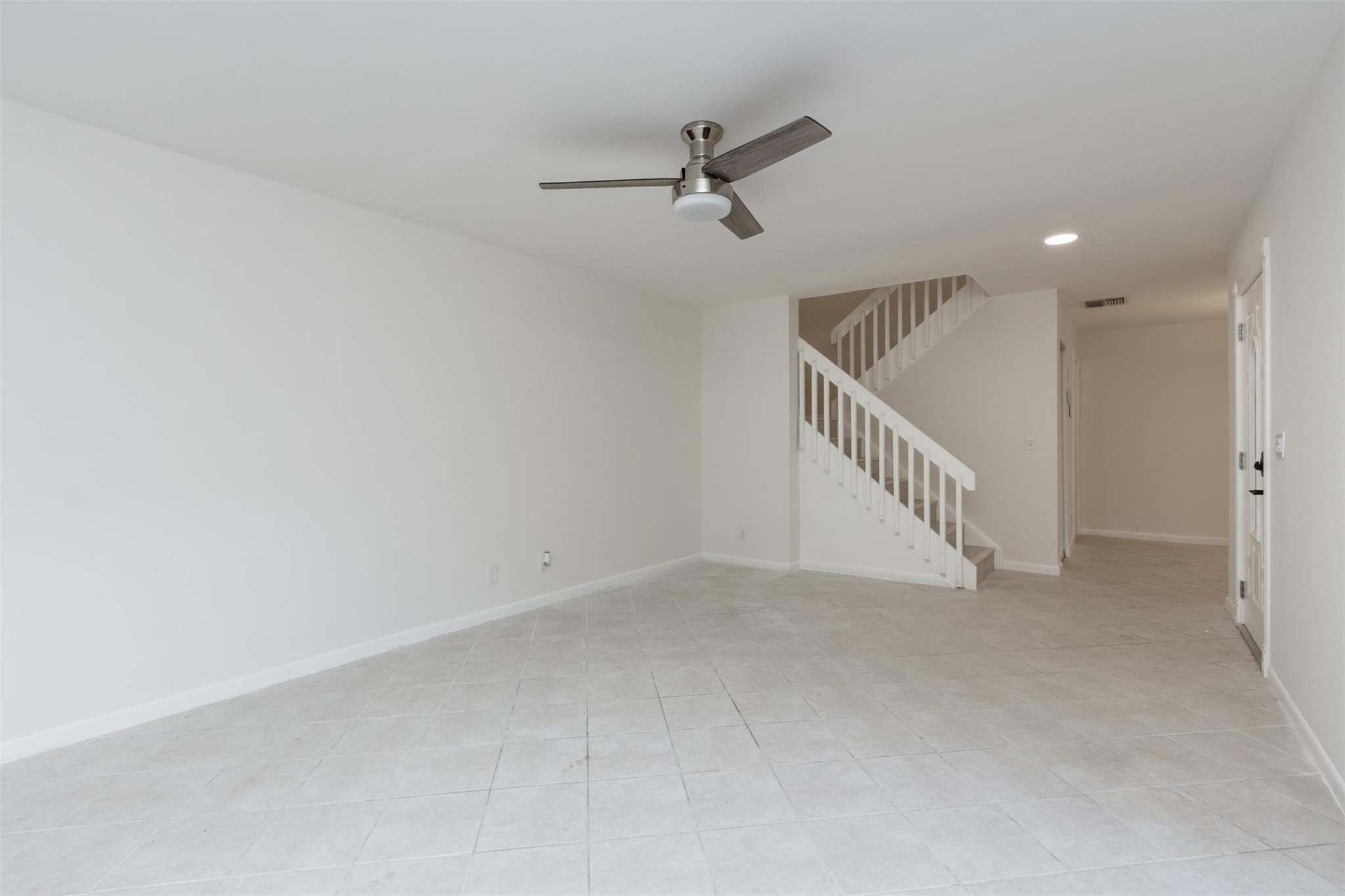 Courtyard Run - Residential