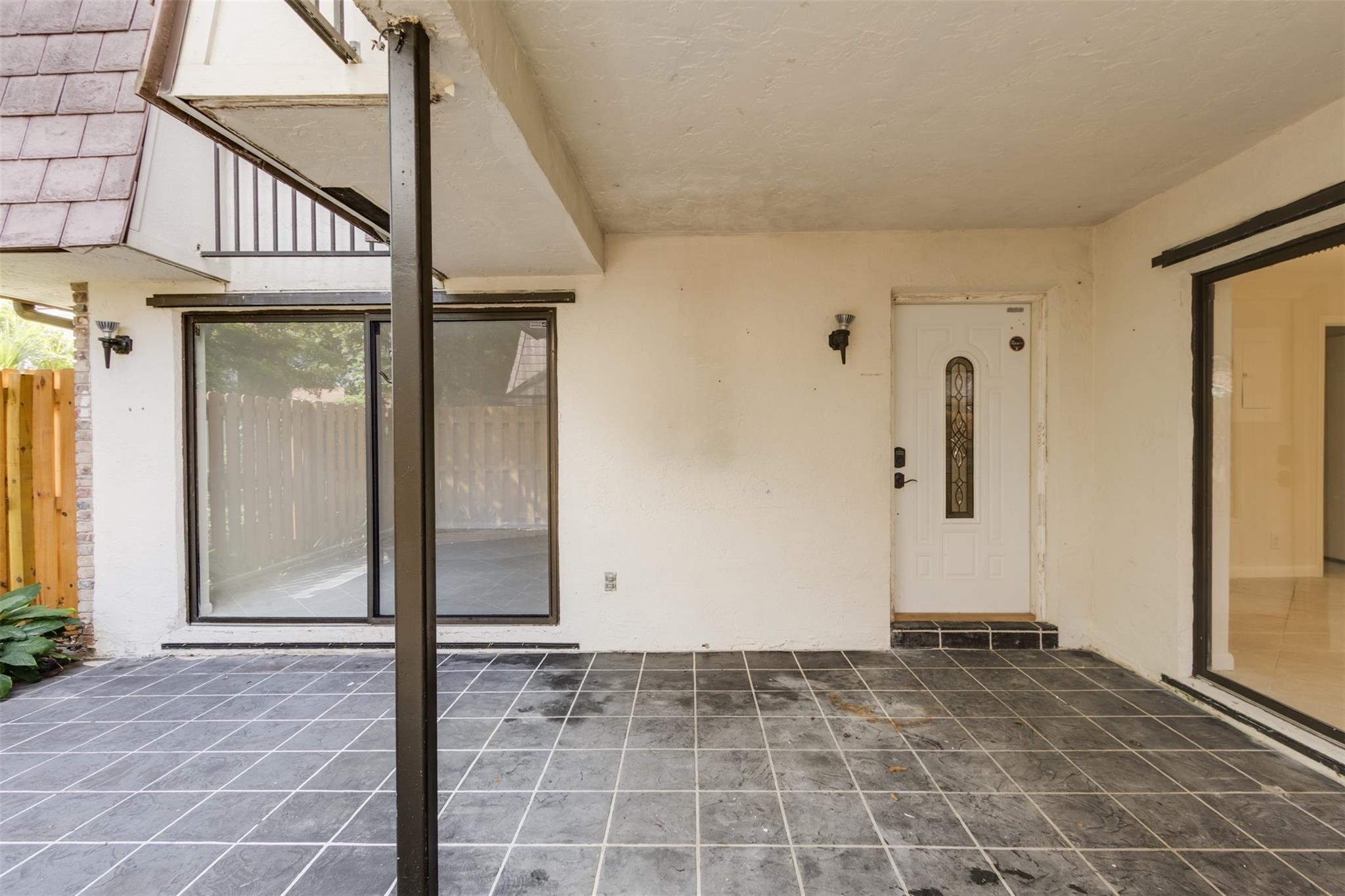 Courtyard Run - Residential