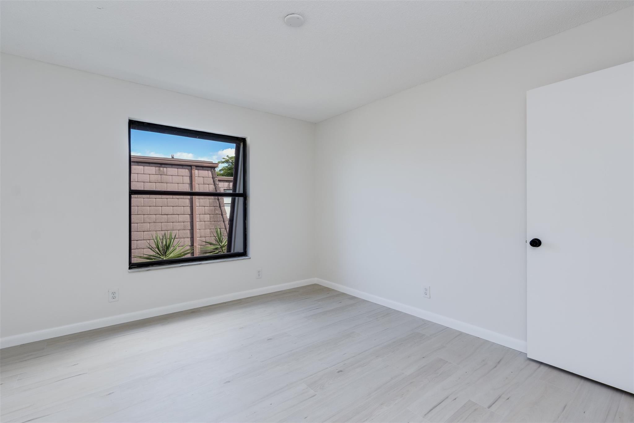 Courtyard Run - Residential