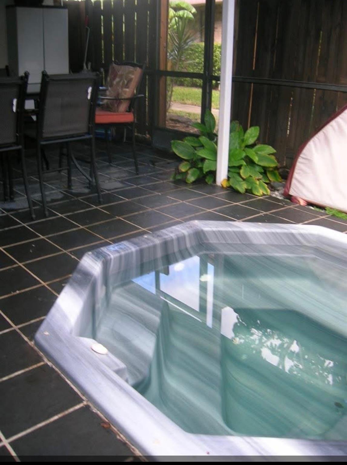 Courtyard Run - Residential