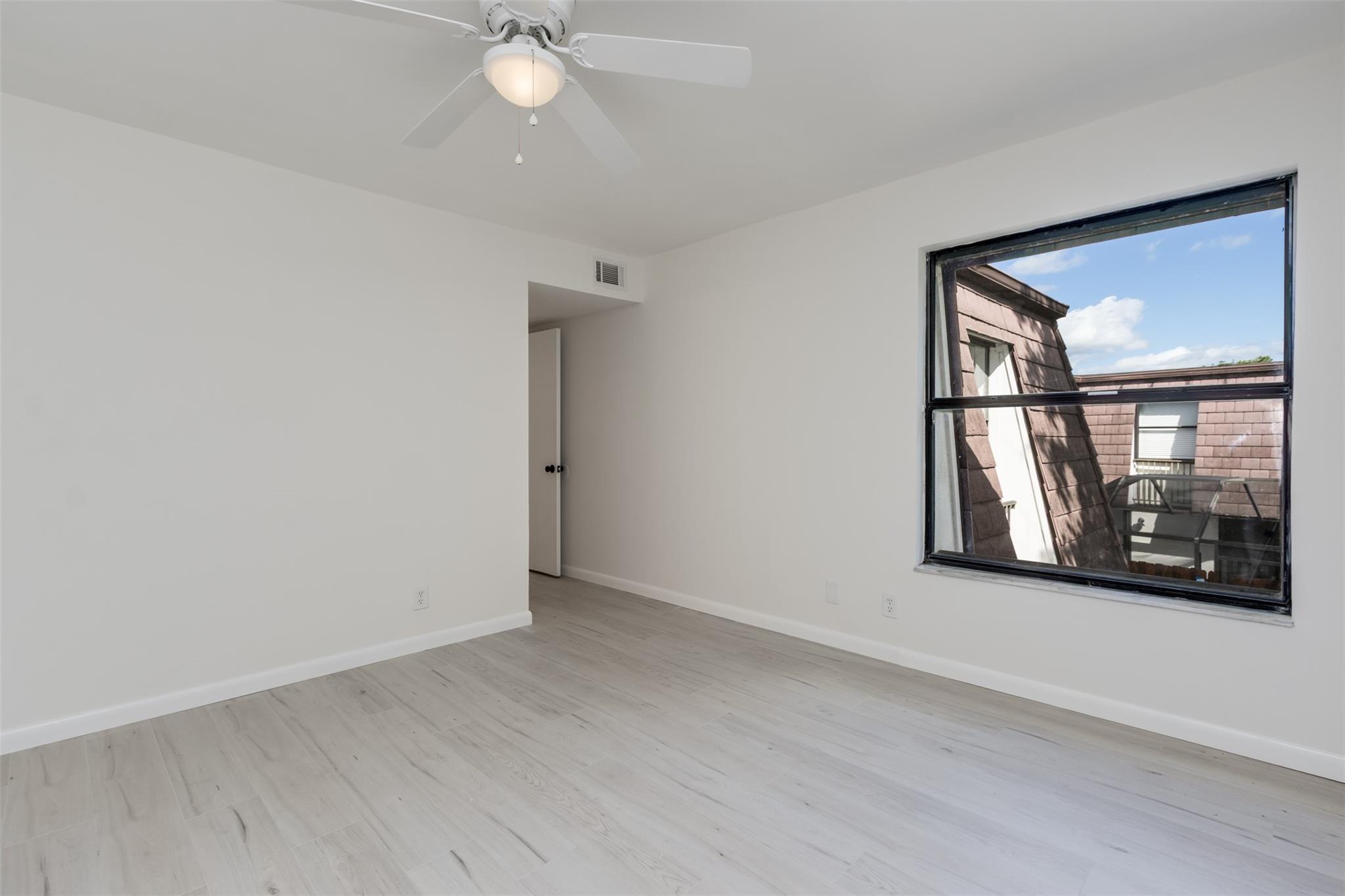 Courtyard Run - Residential