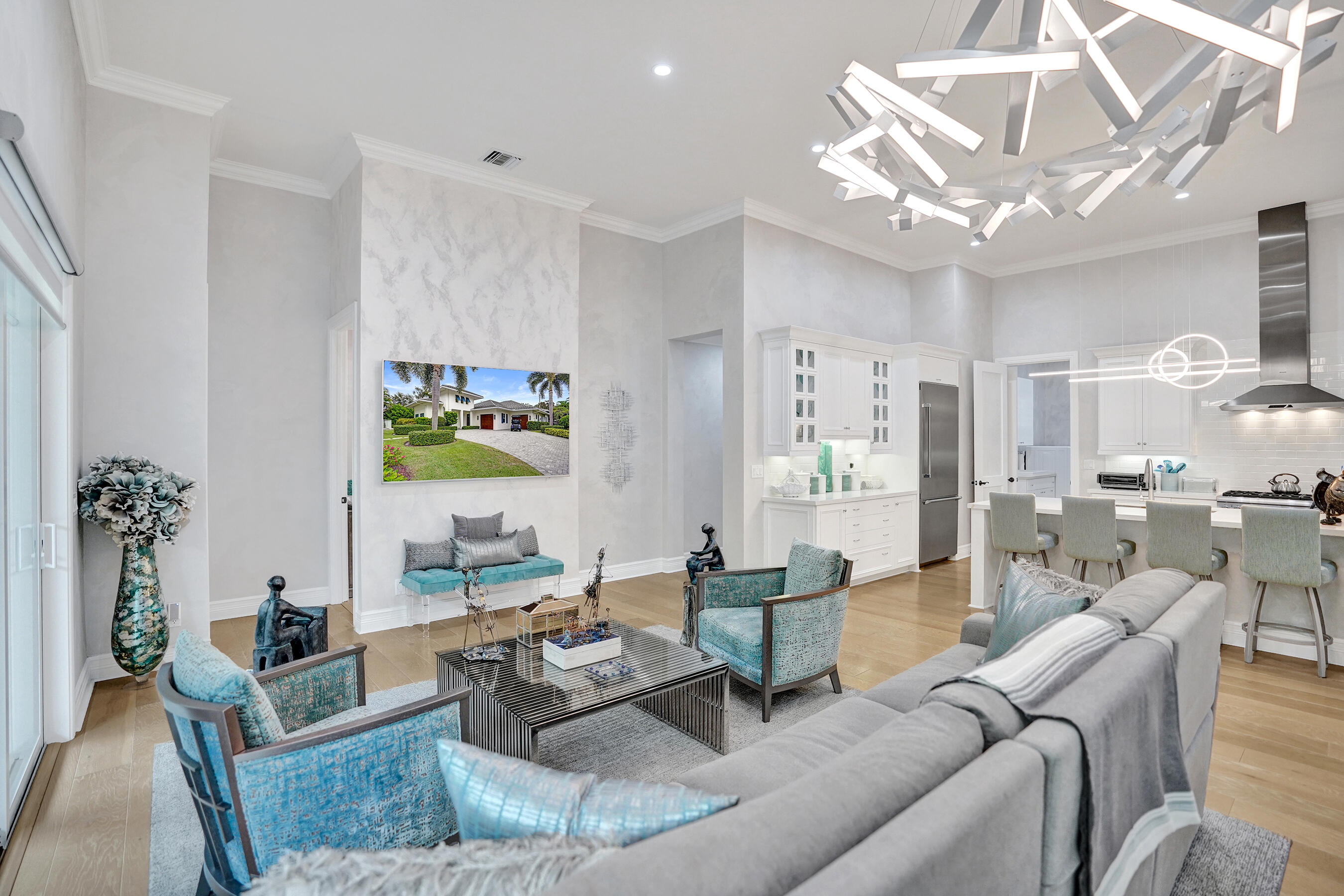 ESTATES - Residential