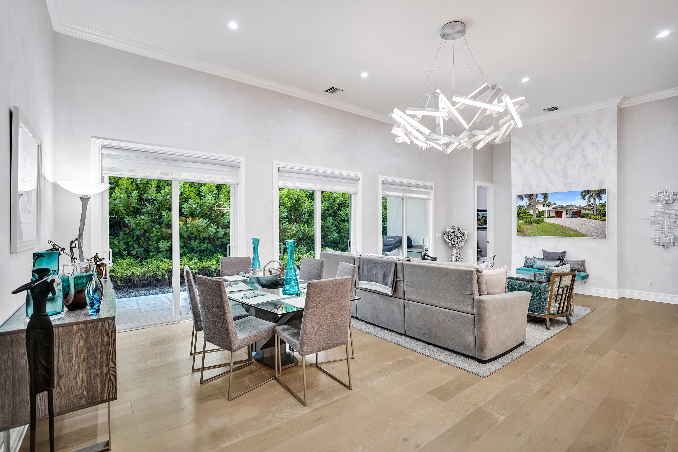 ESTATES - Residential