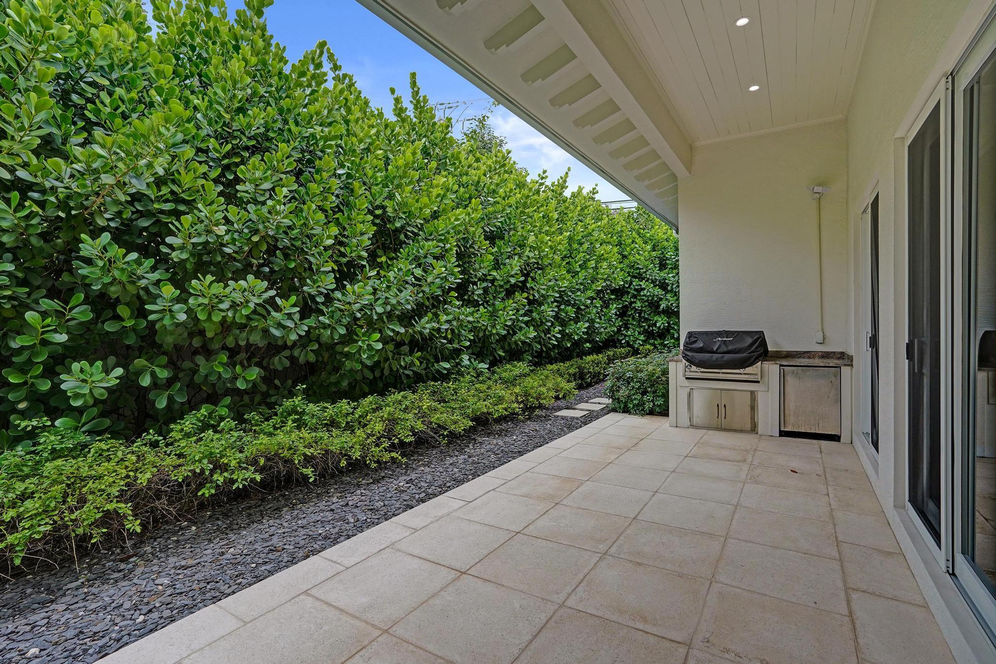 ESTATES - Residential