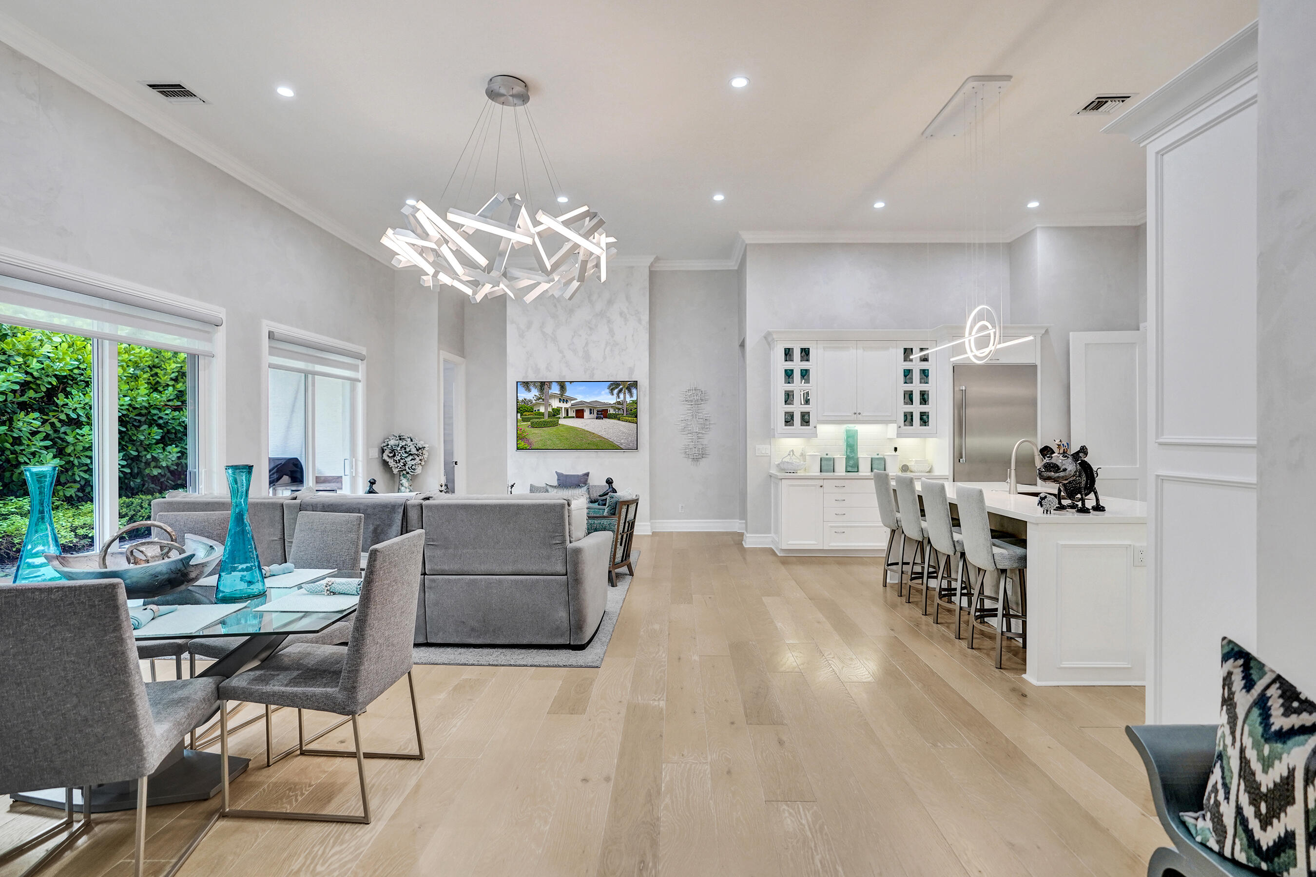 ESTATES - Residential