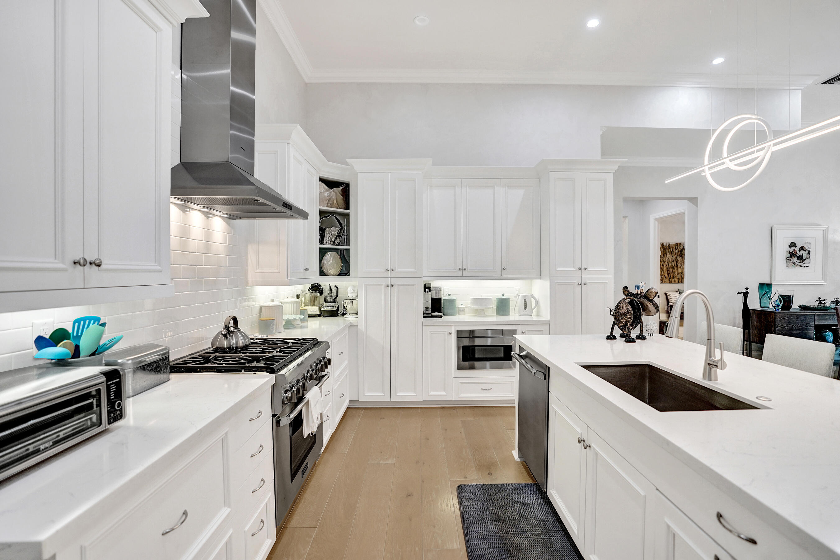 ESTATES - Residential