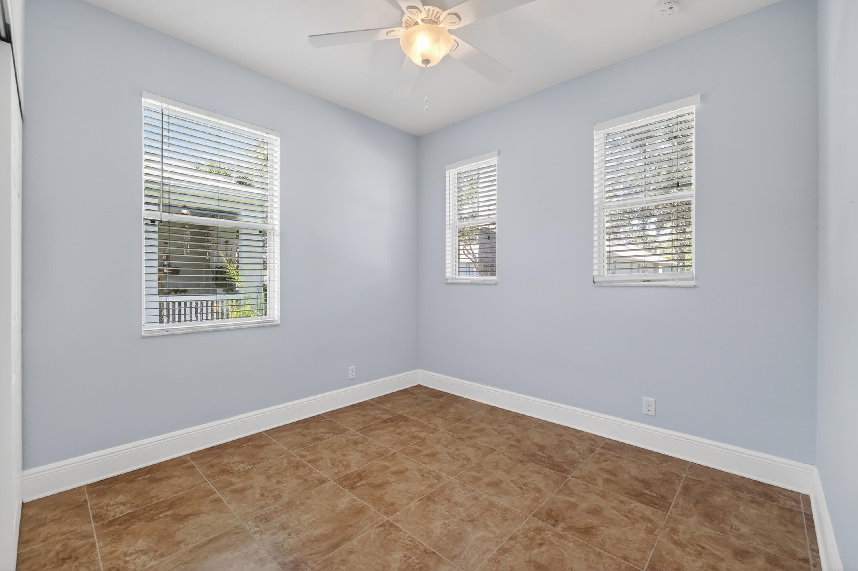 POINTE WEST CENTRAL VILLAGE PHASE IV - Residential