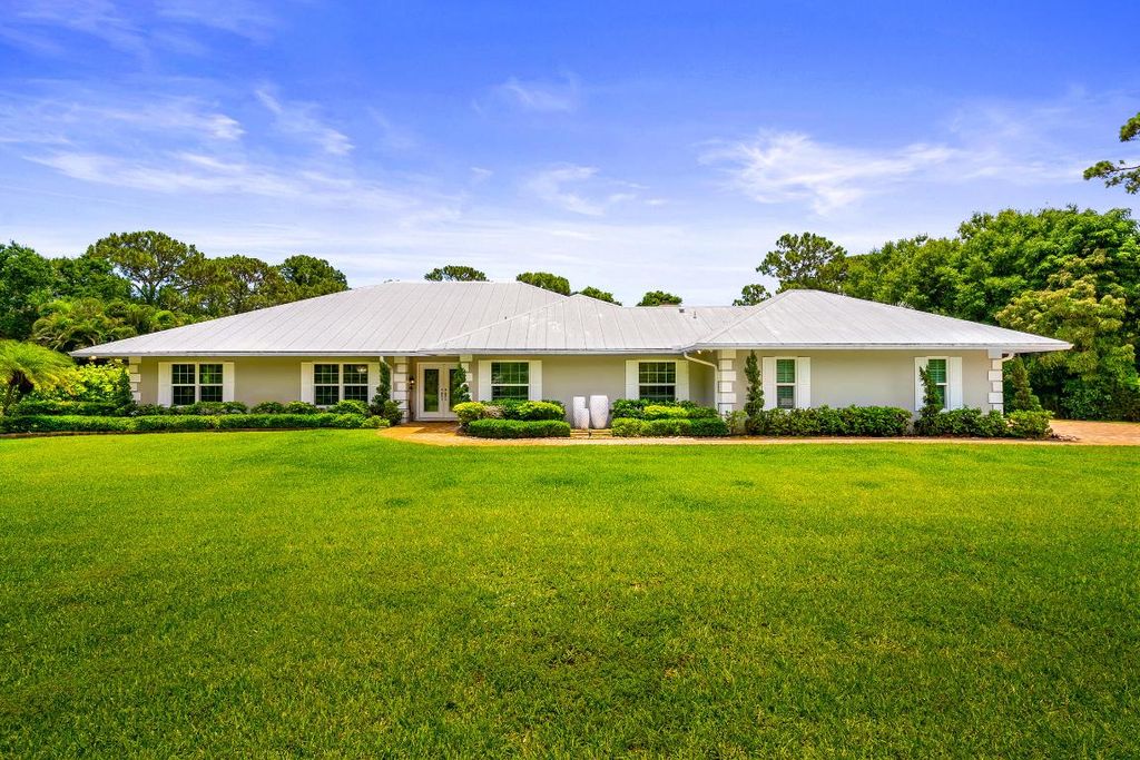 Photo of 7903 Plantation Lakes Drive, Port Saint Lucie, FL 34986 (MLS # R11150698)