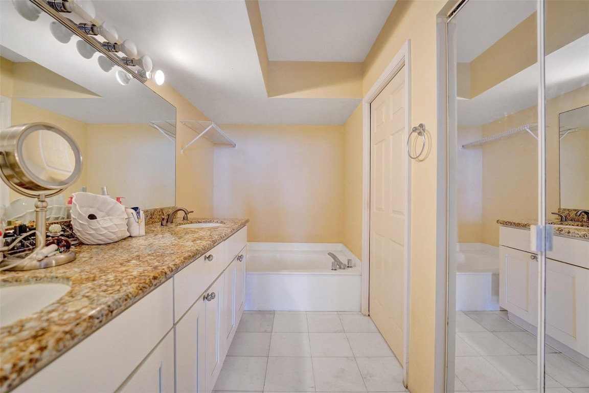 MYSTIC POINTE TOWER 500 C - Residential