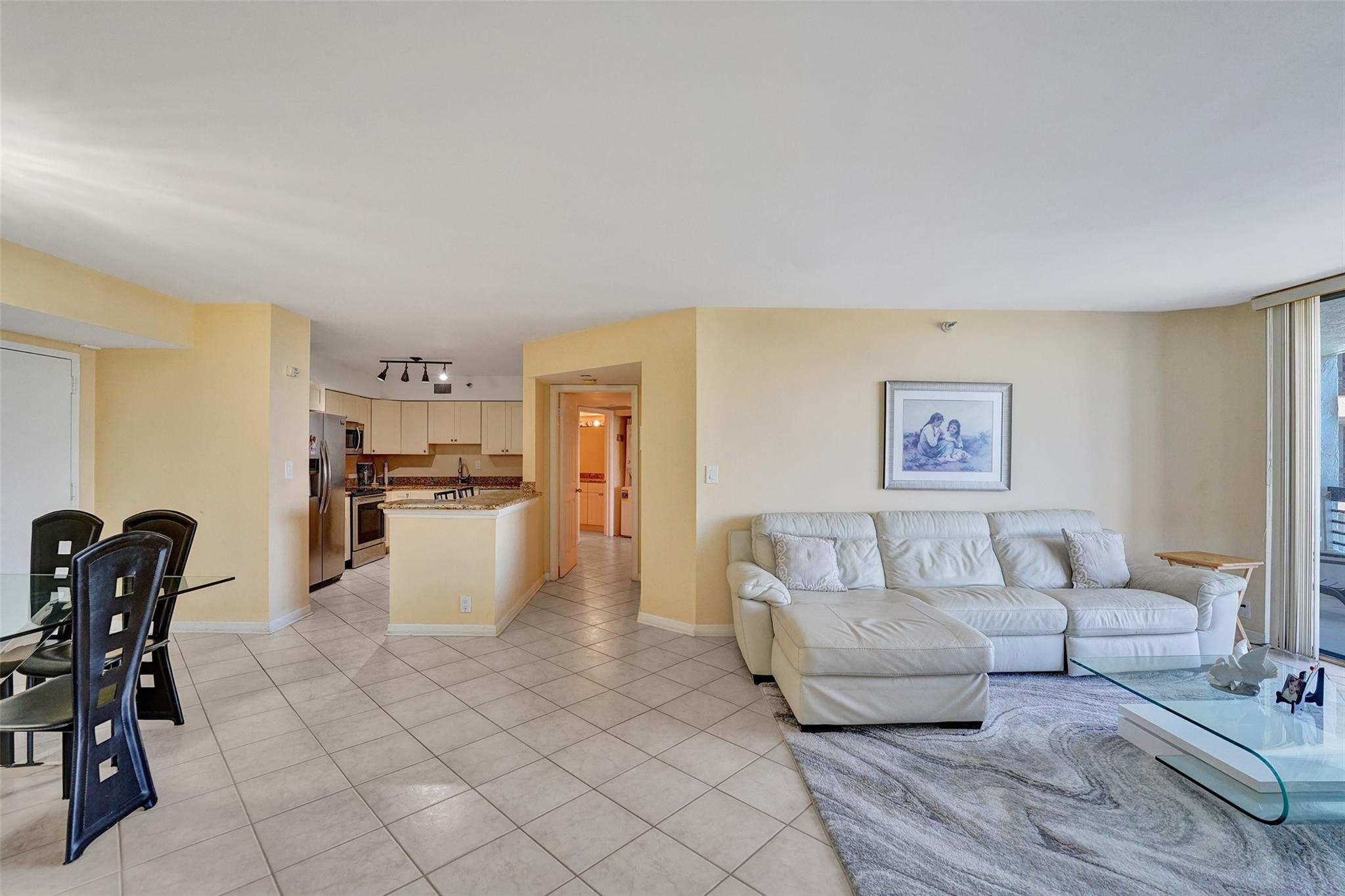 MYSTIC POINTE TOWER 500 C - Residential