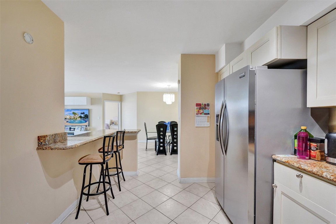 MYSTIC POINTE TOWER 500 C - Residential