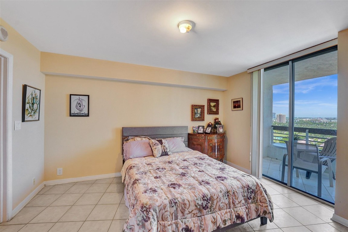 MYSTIC POINTE TOWER 500 C - Residential