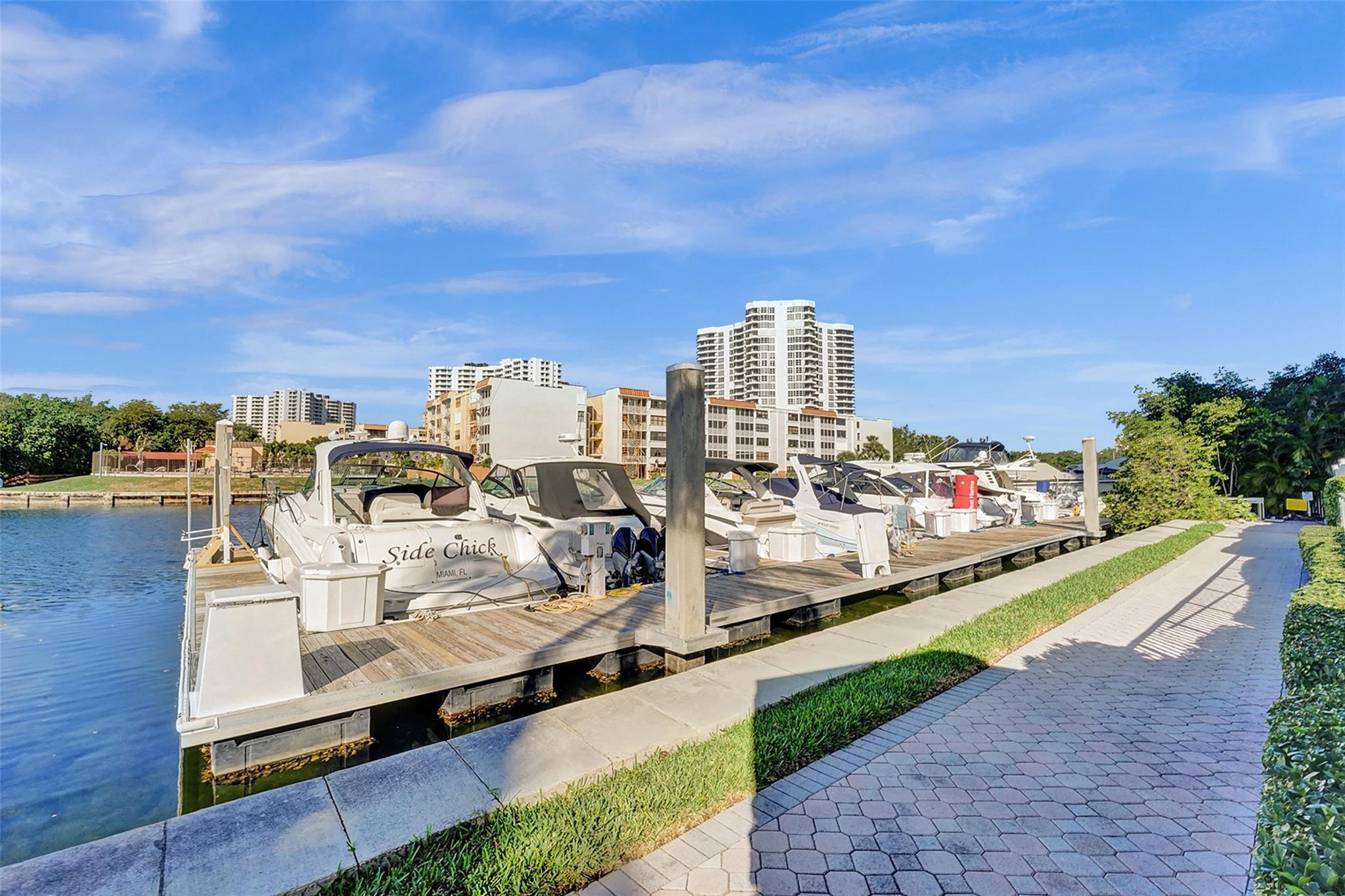 MYSTIC POINTE TOWER 500 C - Residential
