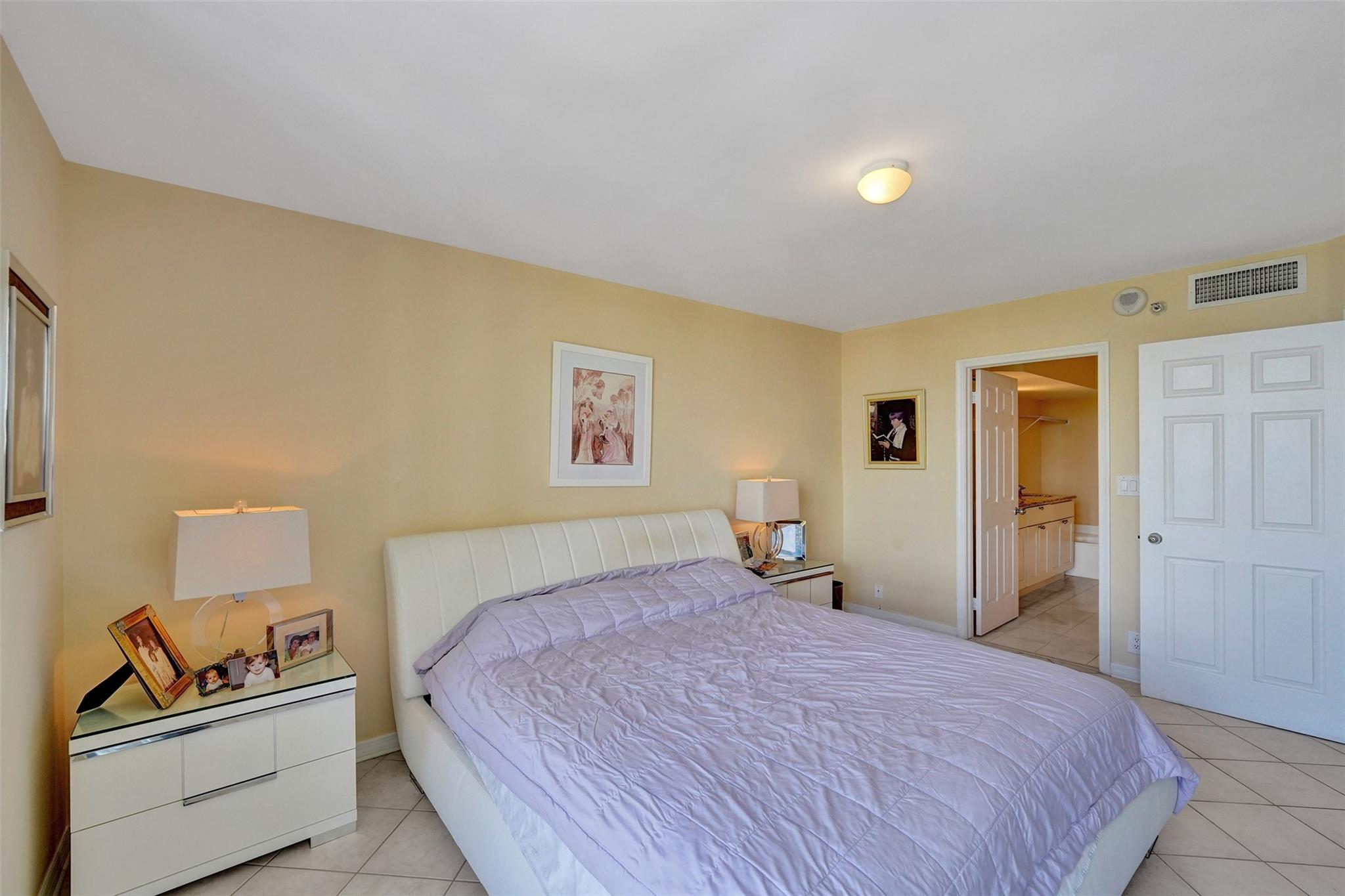 MYSTIC POINTE TOWER 500 C - Residential