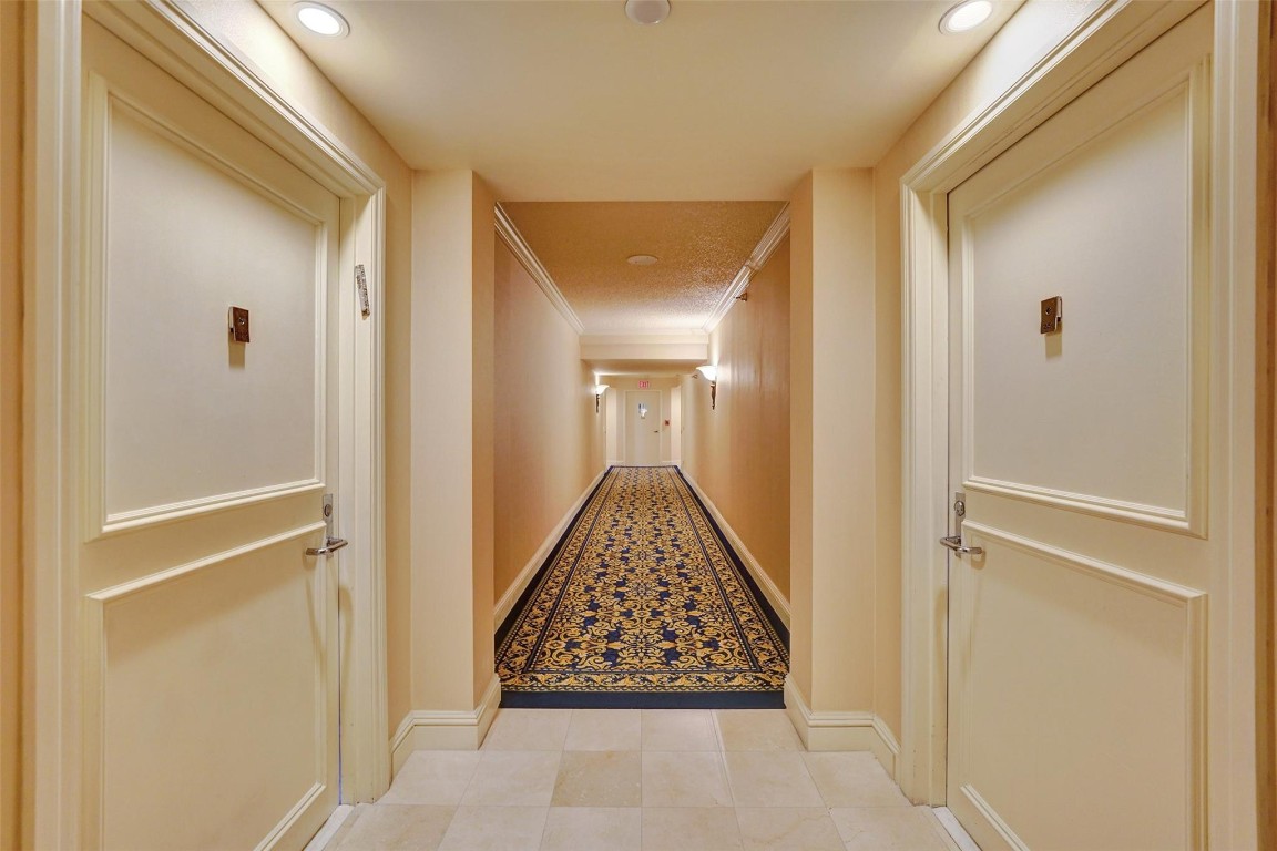 MYSTIC POINTE TOWER 500 C - Residential