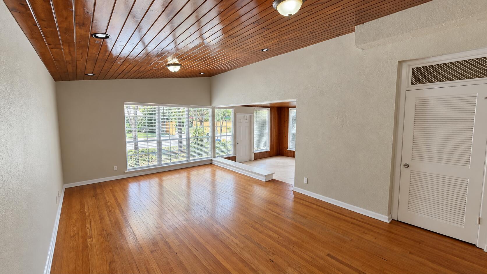 211 Dartmouth Drive