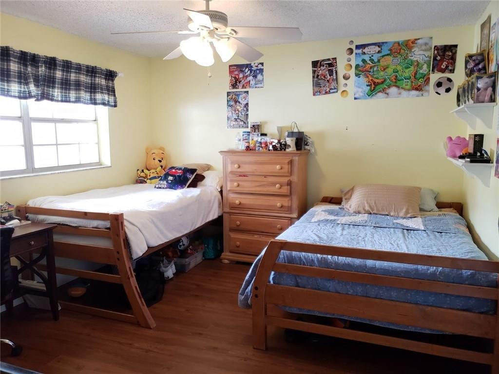 RIVERSIDE ESTATES - Residential