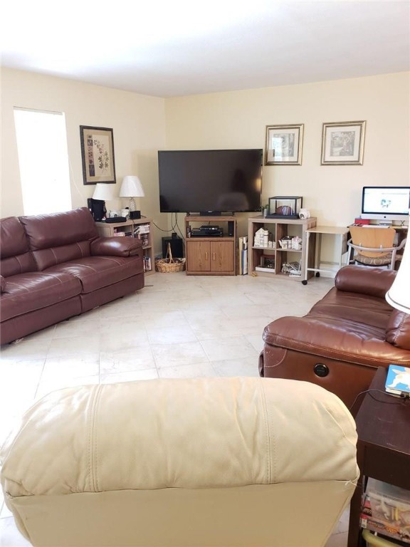 RIVERSIDE ESTATES - Residential