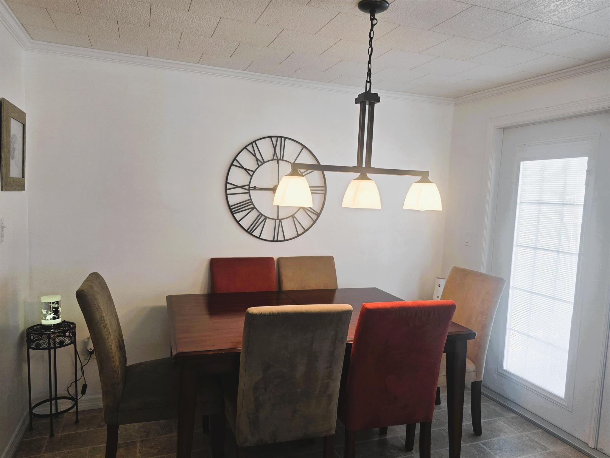 View photos, virtual tours, details... 4058 5th Avenue