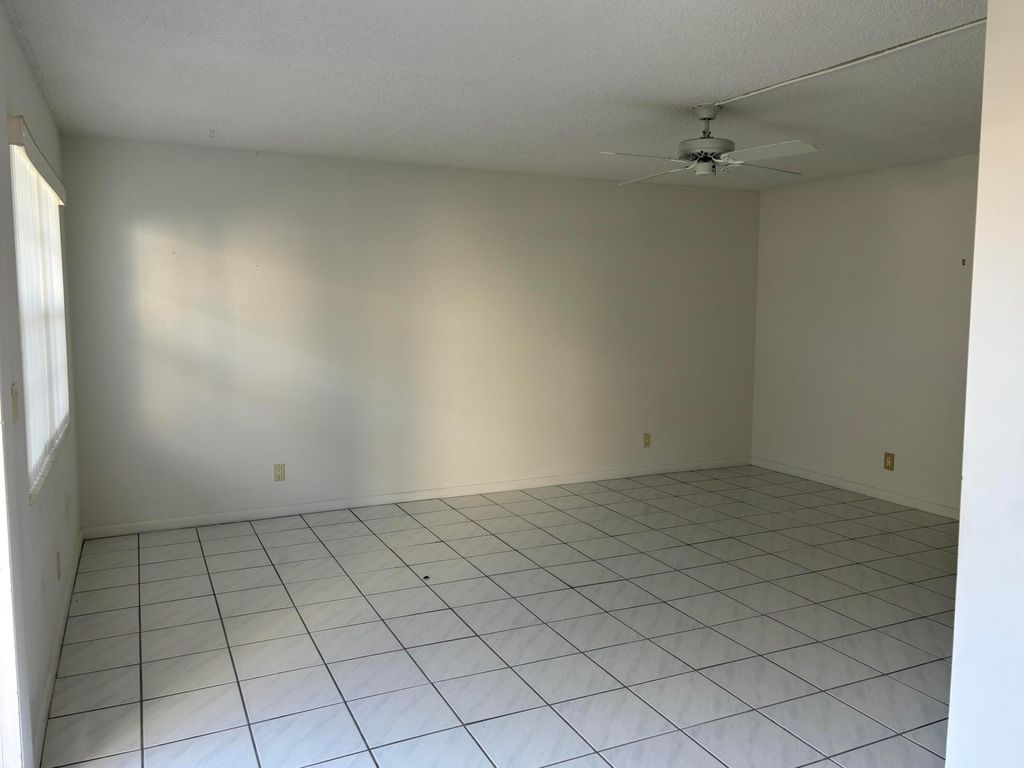 Photo of 75 Sheffield D, West Palm Beach, FL 33417 (MLS # R11163660)