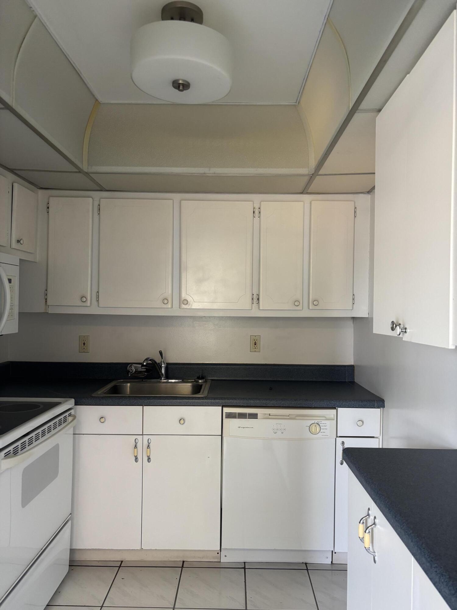 CENTURY VILLAGE - Residential Lease