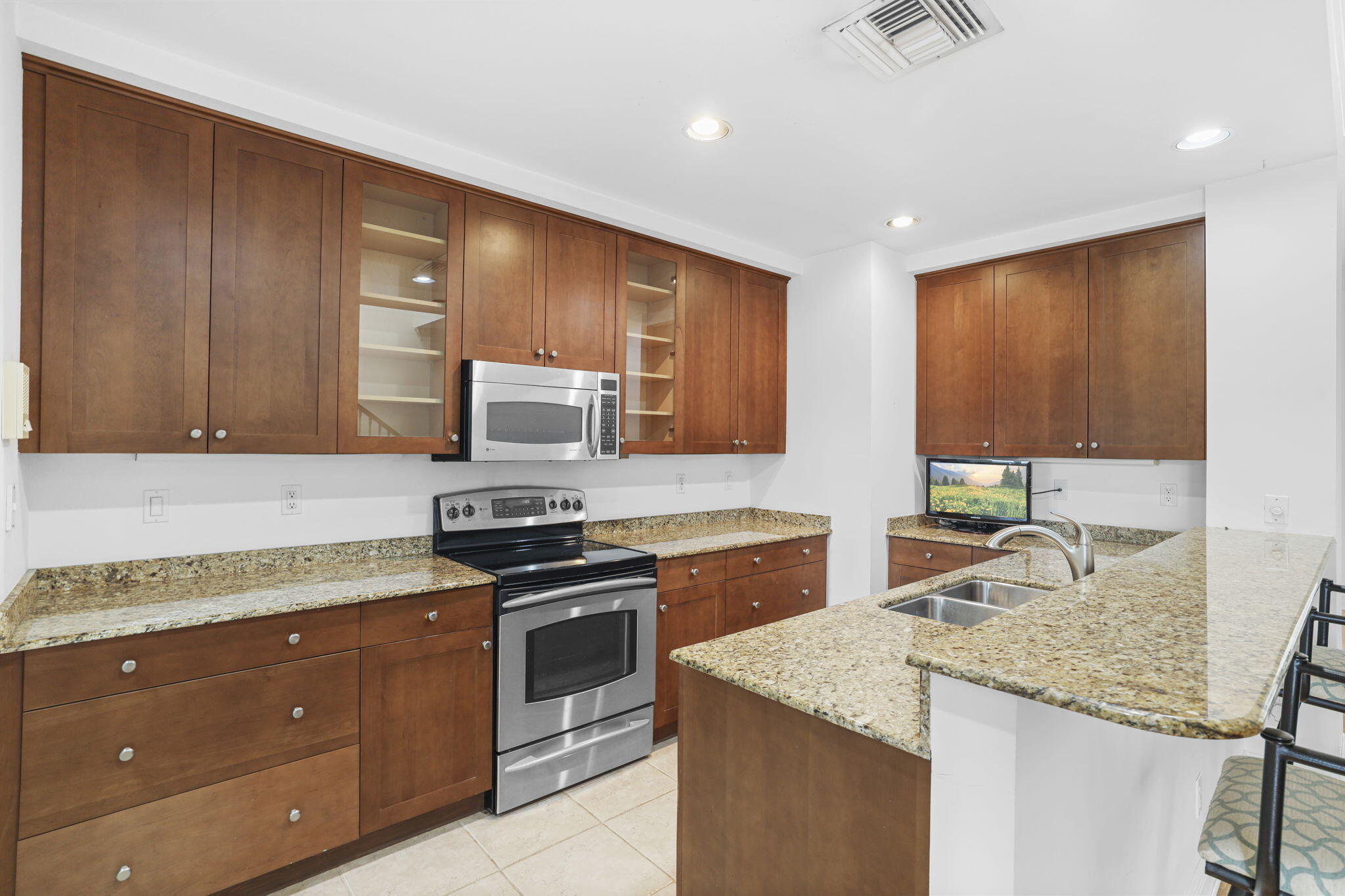 BRIDGETOWN - Residential