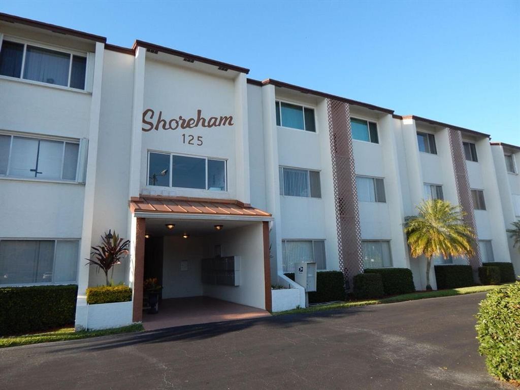 Photo of 125 Shore Court #204a, North Palm Beach, FL 33408 (MLS # R10709065)