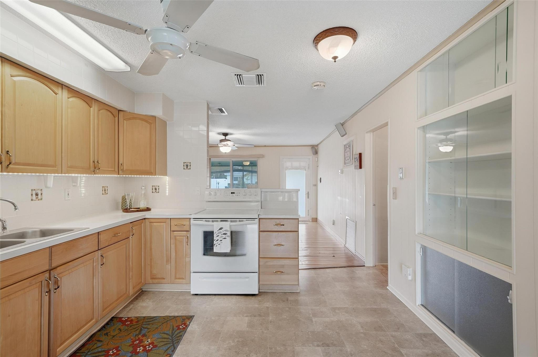 Avon Isles 40-31 B - Residential