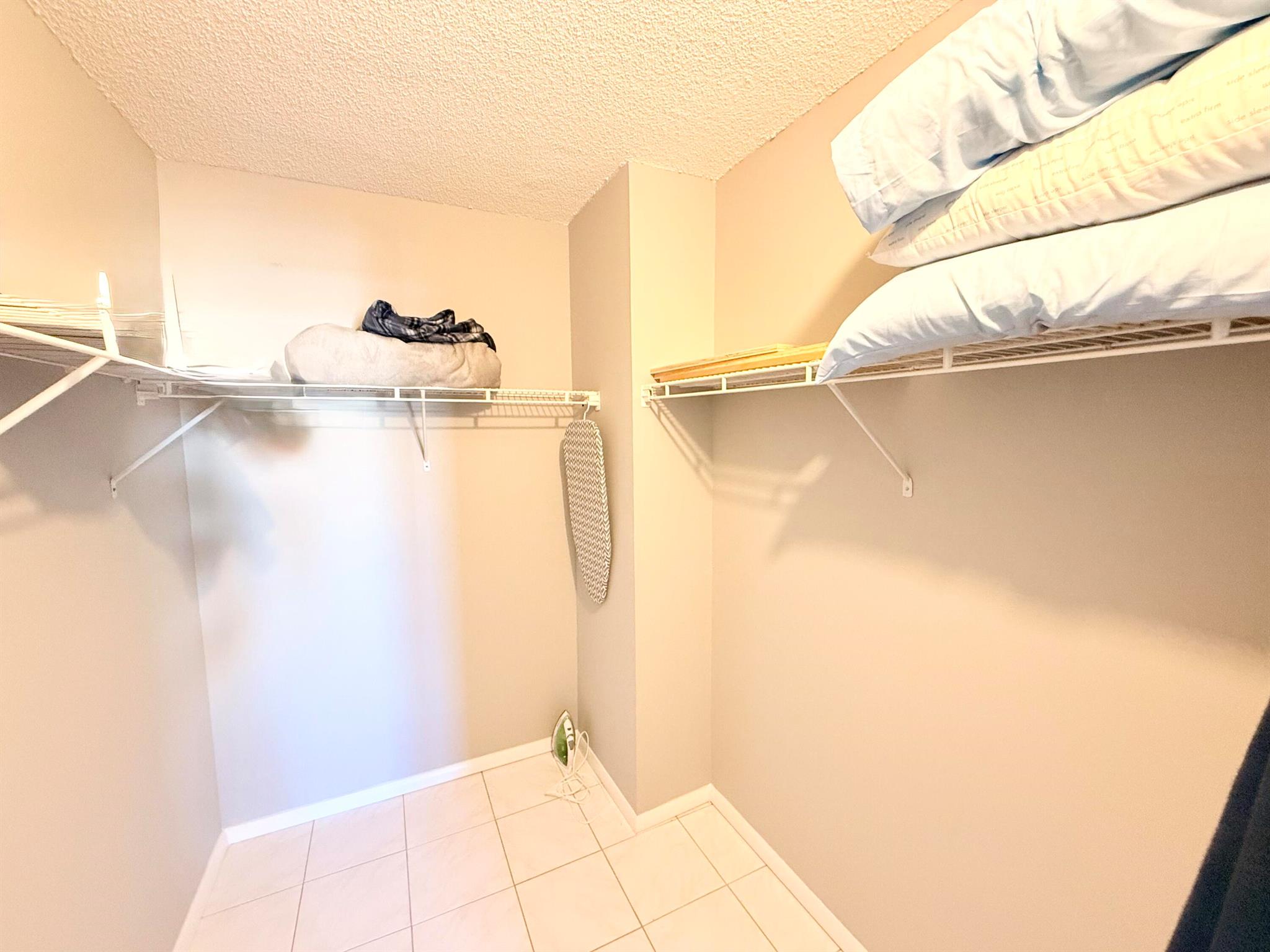 BOCA CONDO - Residential Lease