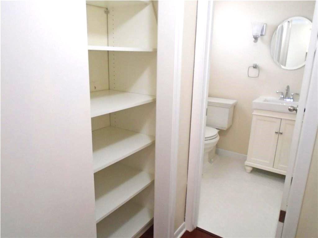 Natura Condo 4 - Residential Lease