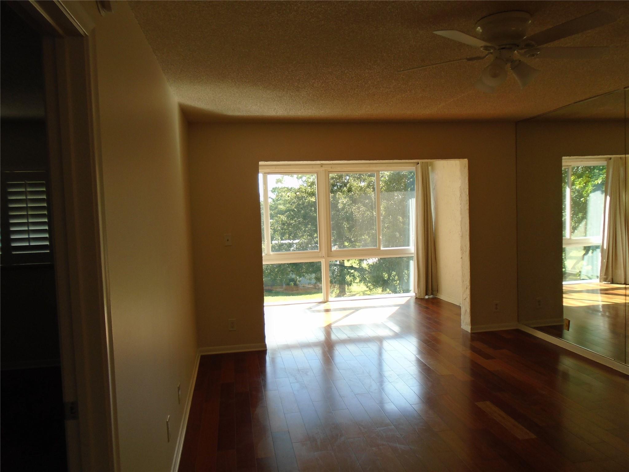 Natura Condo 4 - Residential Lease