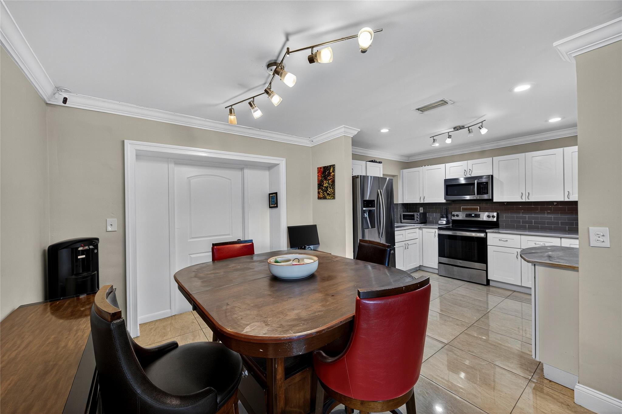Oriole Estates Sec 7 64-1 - Residential