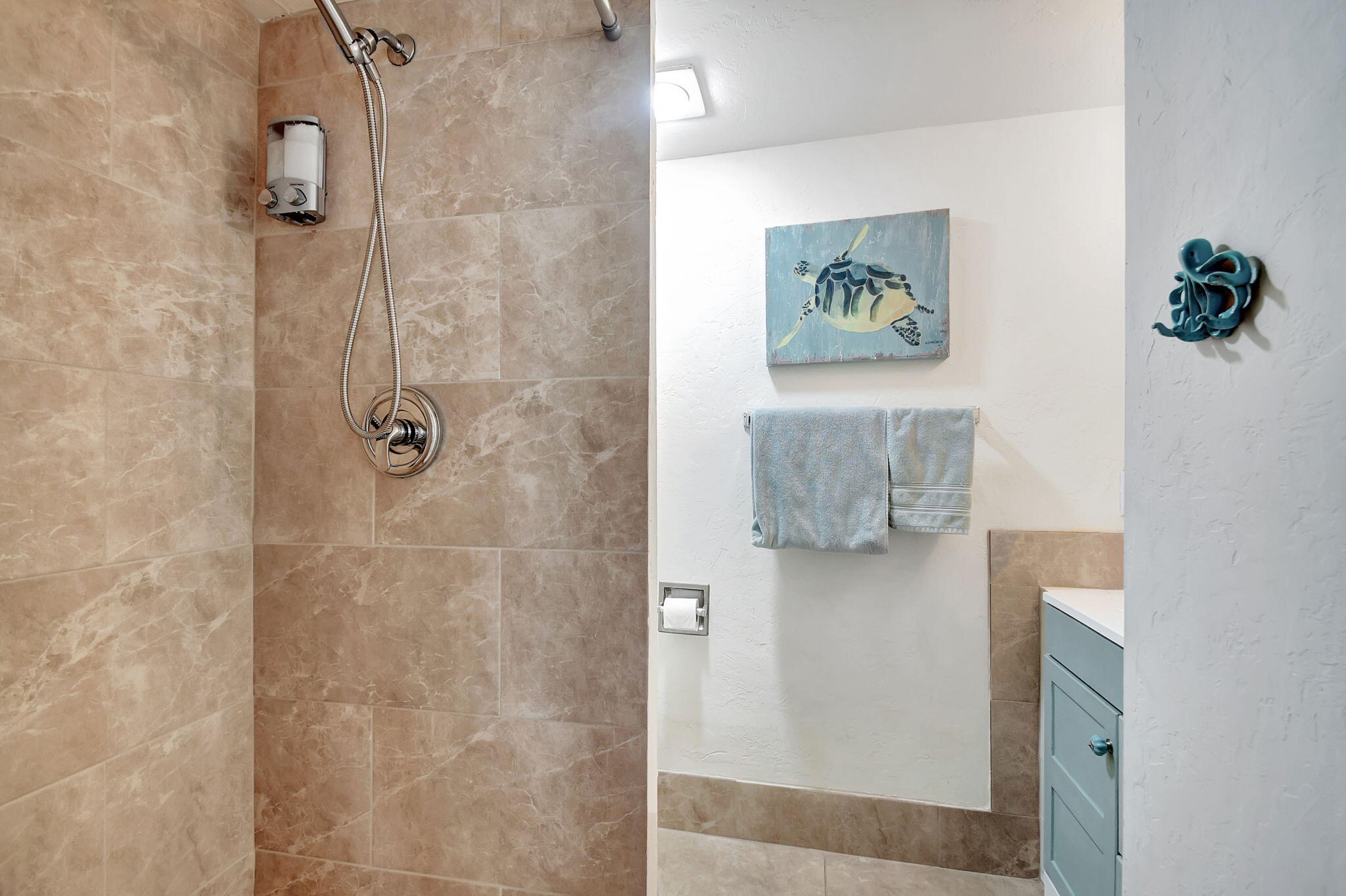 COASTAL TOWERS CONDO - Residential