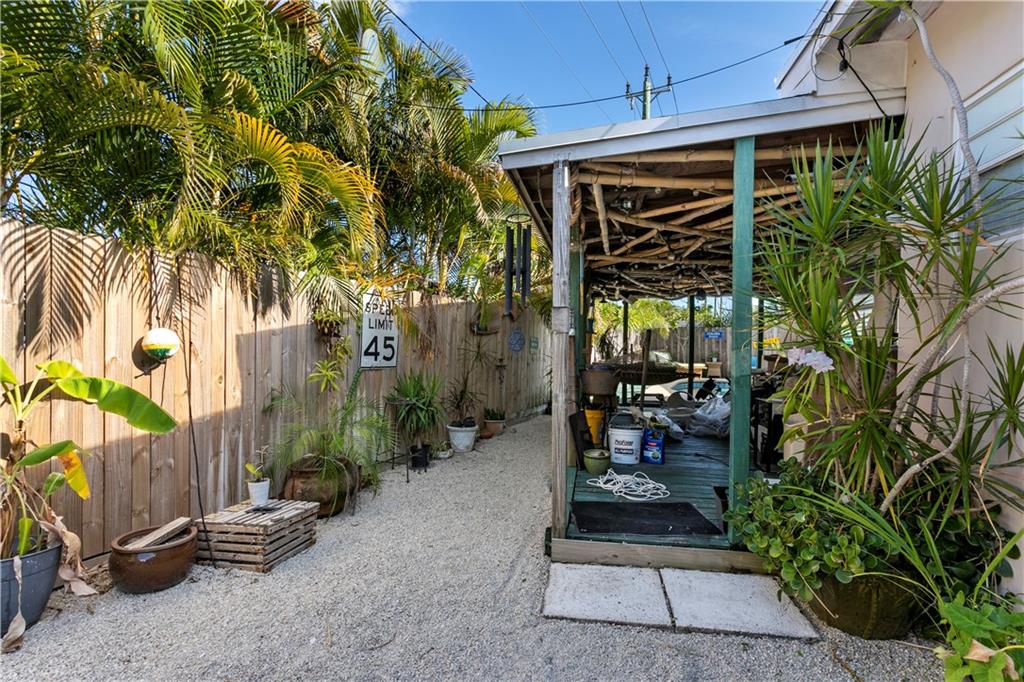COLLIER MANOR 3RD ADD - Residential