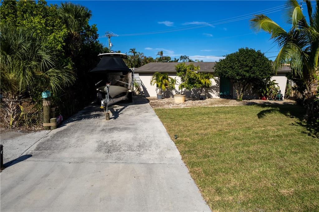 COLLIER MANOR 3RD ADD - Residential