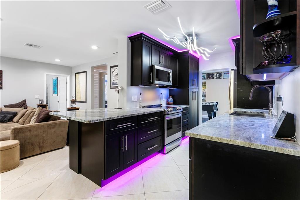 COLLIER MANOR 3RD ADD - Residential