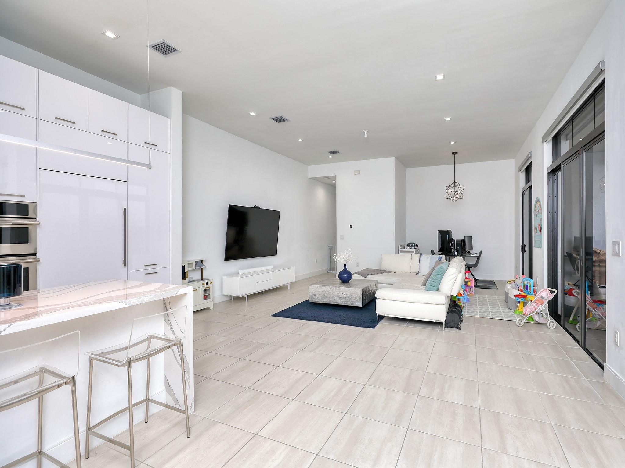 Canarias East - Residential
