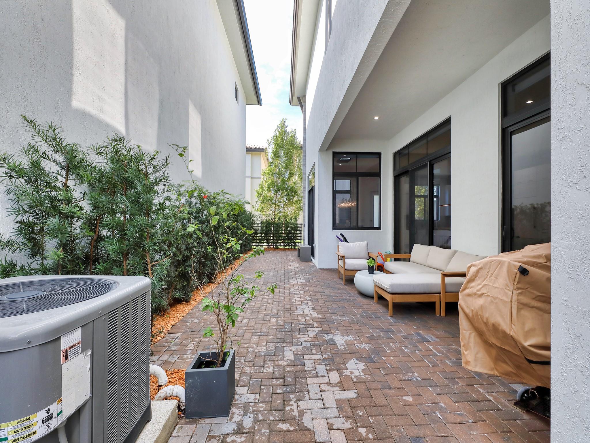 Canarias East - Residential