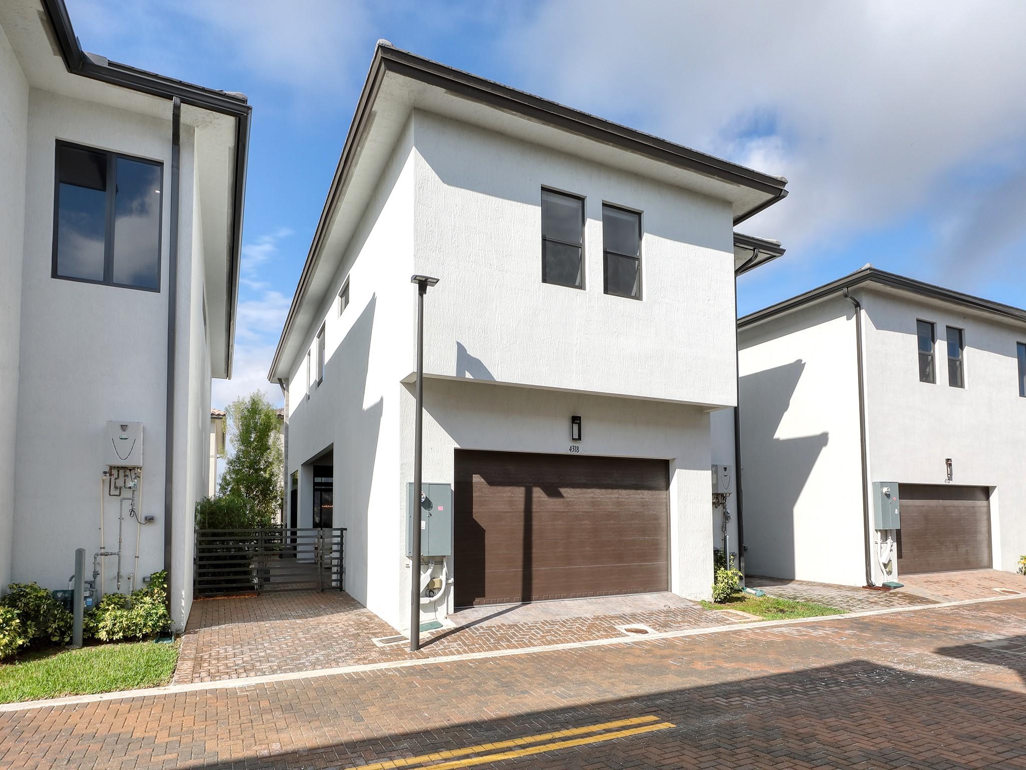 Canarias East - Residential