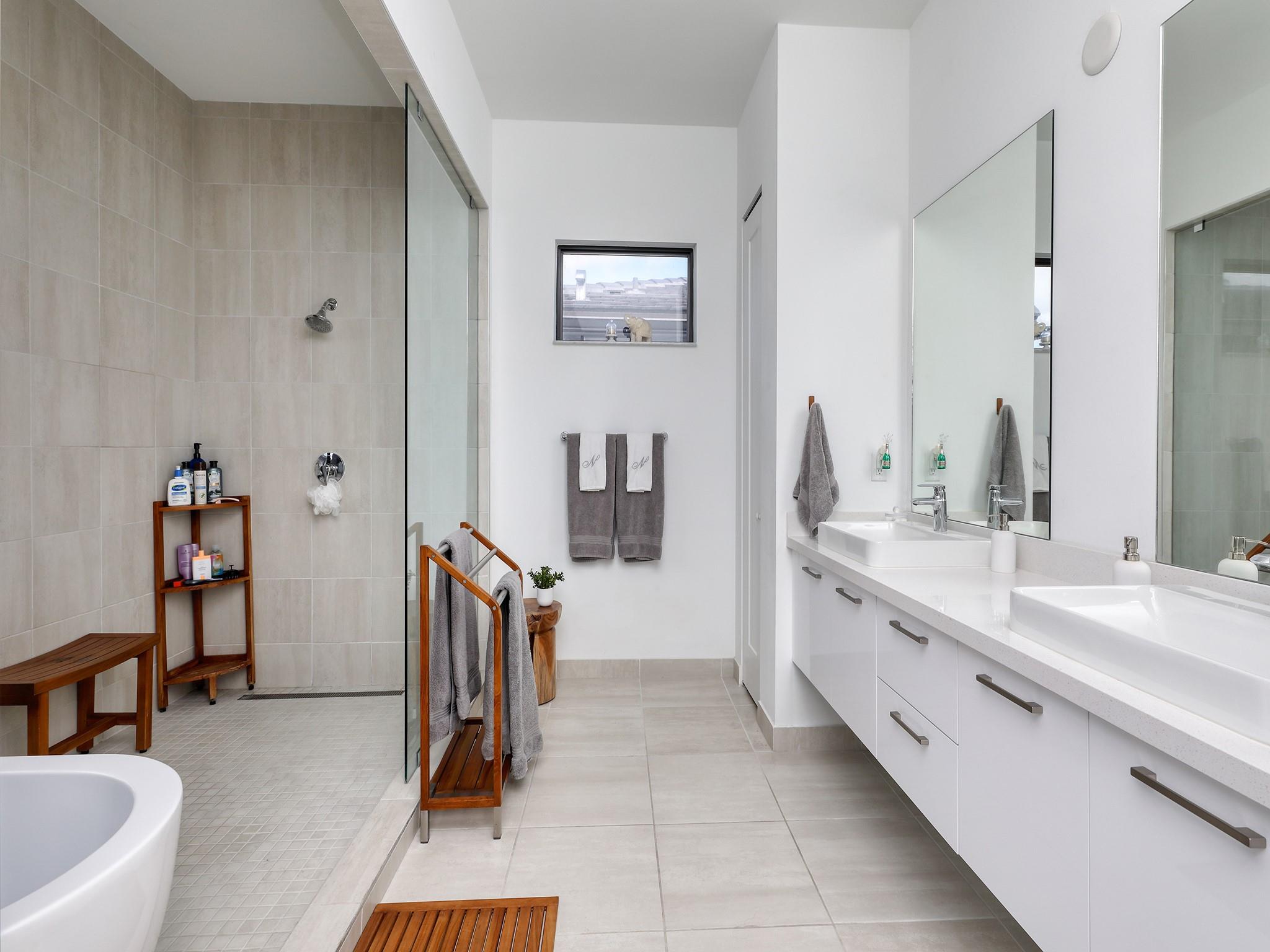 Canarias East - Residential