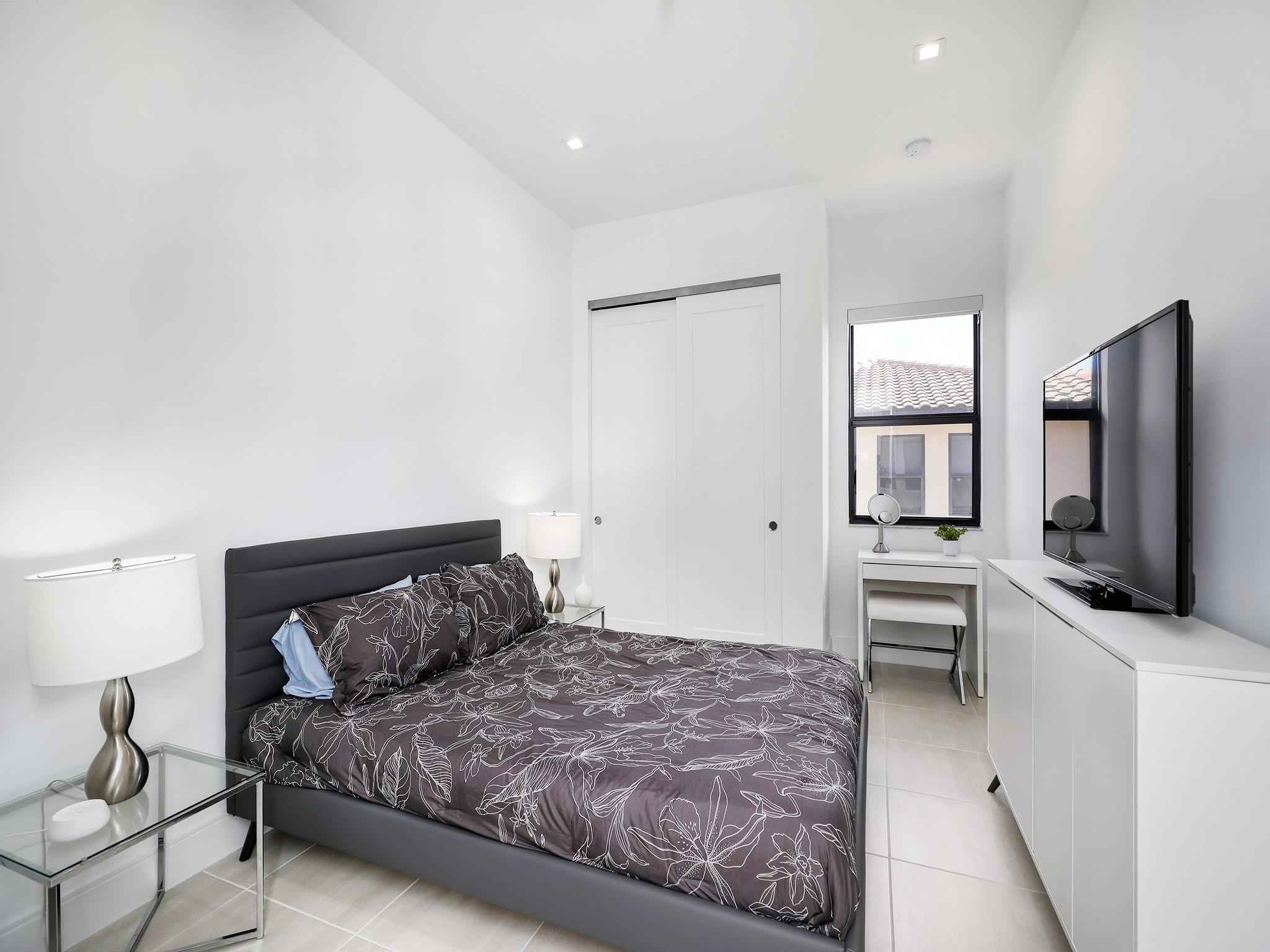 Canarias East - Residential