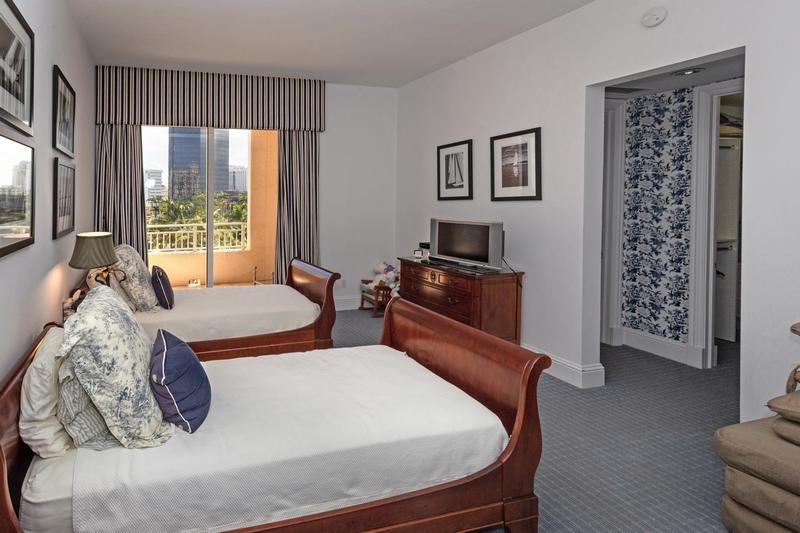 ONE WATERMARK PLACE OF TH - Residential