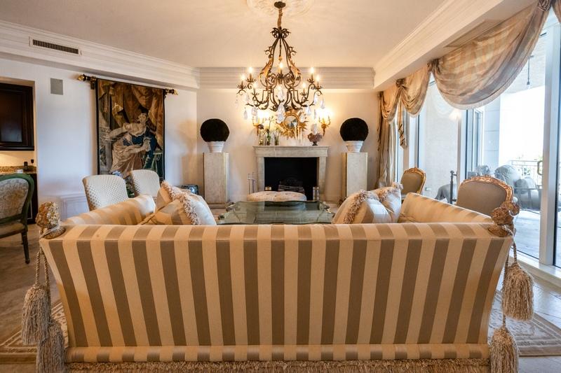 ONE WATERMARK PLACE OF THE PALM BEACHES - Residential