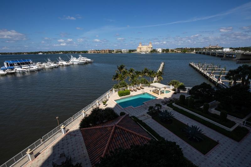 ONE WATERMARK PLACE OF TH - Residential