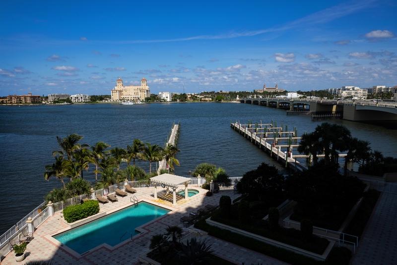 ONE WATERMARK PLACE OF THE PALM BEACHES - Residential