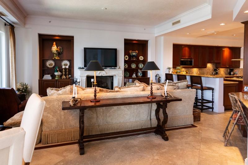 ONE WATERMARK PLACE OF THE PALM BEACHES - Residential