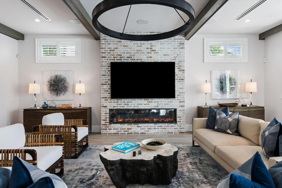 Las Olas Isles - Residential