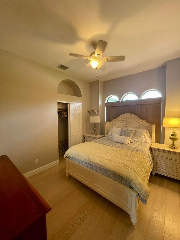 WELLINGTON AERO CLUB OF THE LANDINGS AT WELLINGTON - Residential Lease